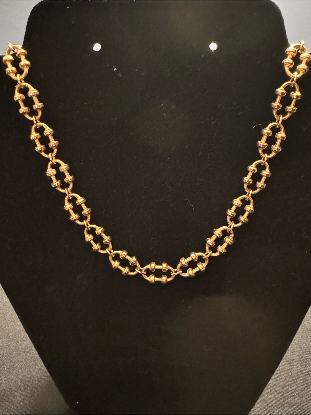 Vintage Avon Gold Tone Designer Link Necklace 18.5” Signed